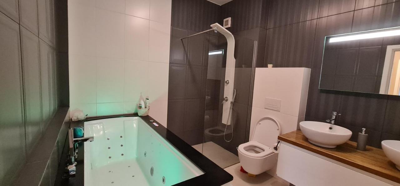 Tonitza Apartament Клуж-Напока Екстер'єр фото